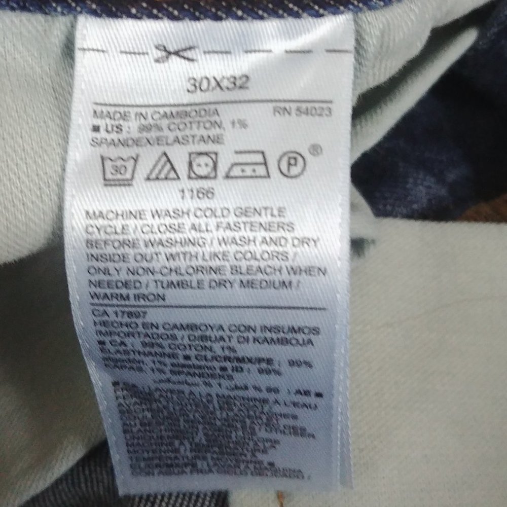 Old Navy Whiskered Distressed Bootcut Jeans 30x32 - Picture 9 of 9